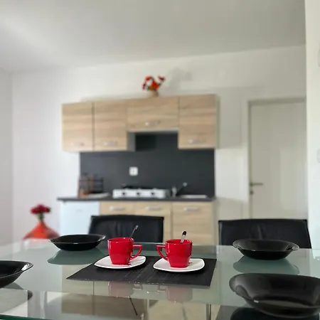 Linden Tree * Kamnik