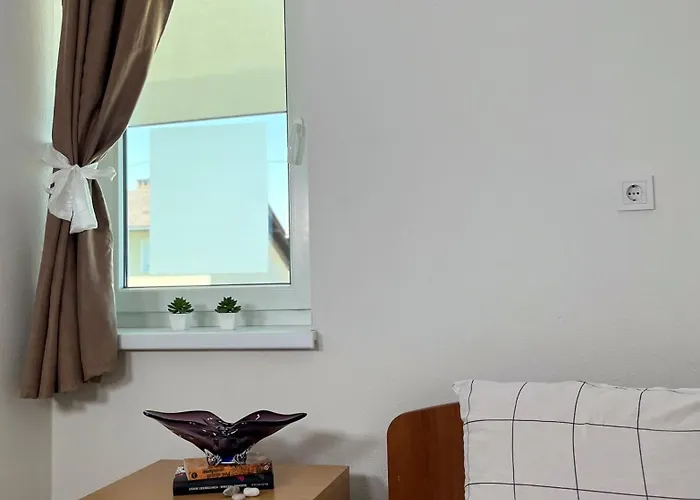 Linden Tree דירה קמניק