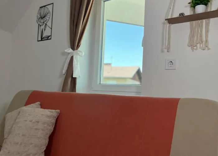 Linden Tree דירה קמניק