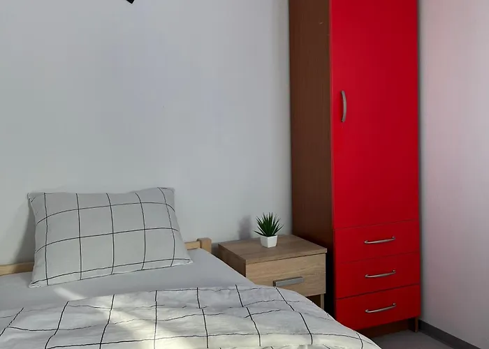 Linden Tree קמניק