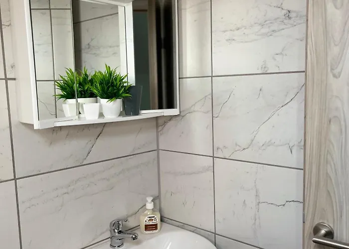 Linden Tree דירה *