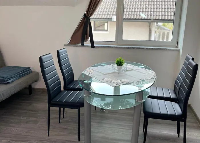 Linden Tree * קמניק